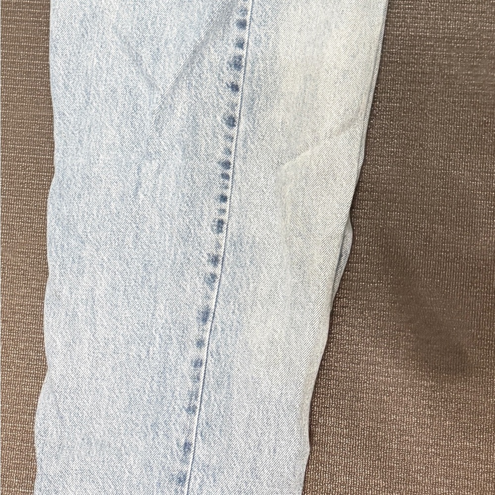 Levi's 565 Loose Straight Jeans - Picture 2 of 8